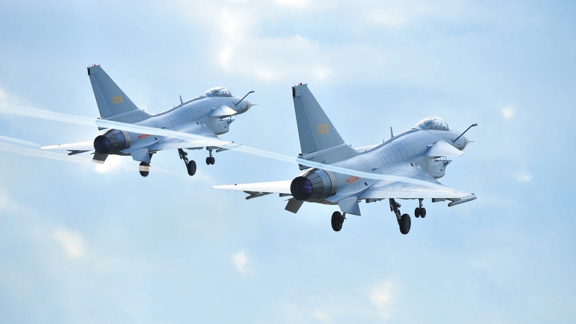 雷霆发布球员成长纪录片展现赛场内外瞬间，雷霆球员2020